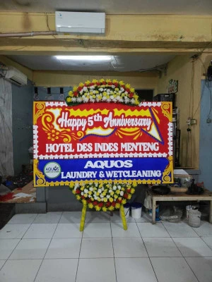 Papan Bunga di Periuk